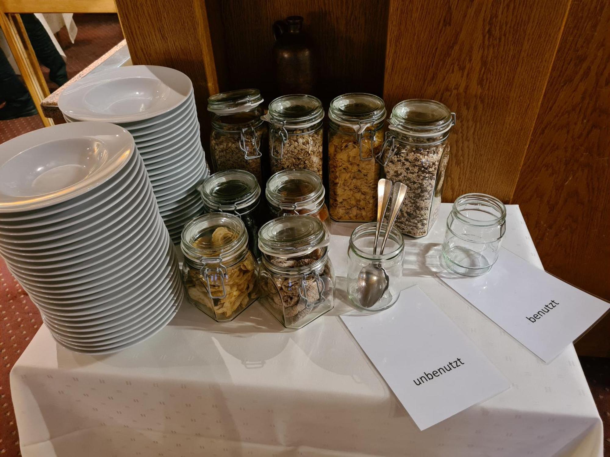 Hotel-Restaurant Kunz Pirmasens Eksteriør billede