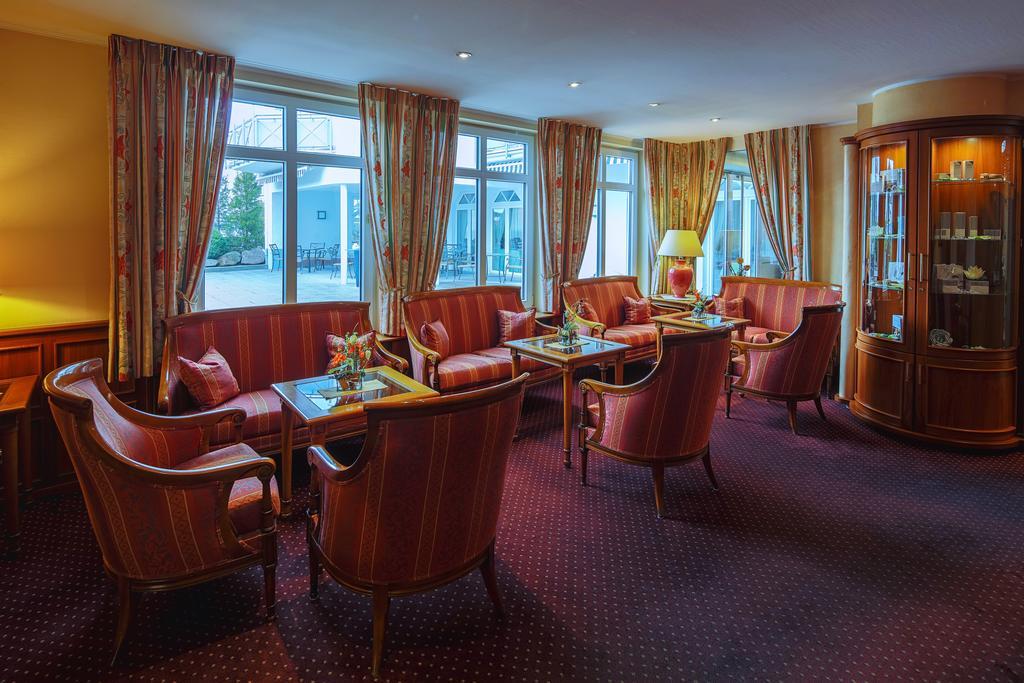 Hotel-Restaurant Kunz Pirmasens Eksteriør billede